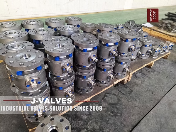 Коррозионностойкая конструкция шаровых кранов: различия в выборе материалов по стандартам API и ASTM