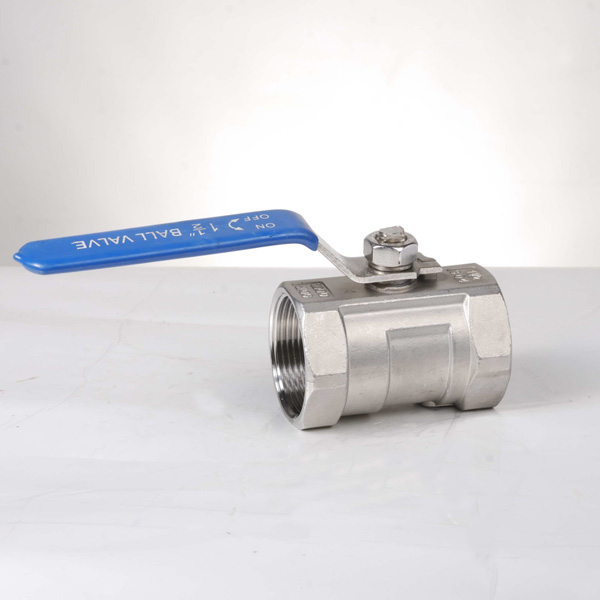 Шаровой кран из нержавеющей стали с одним корпусом и резьбовым соединением с уменьшенным портом