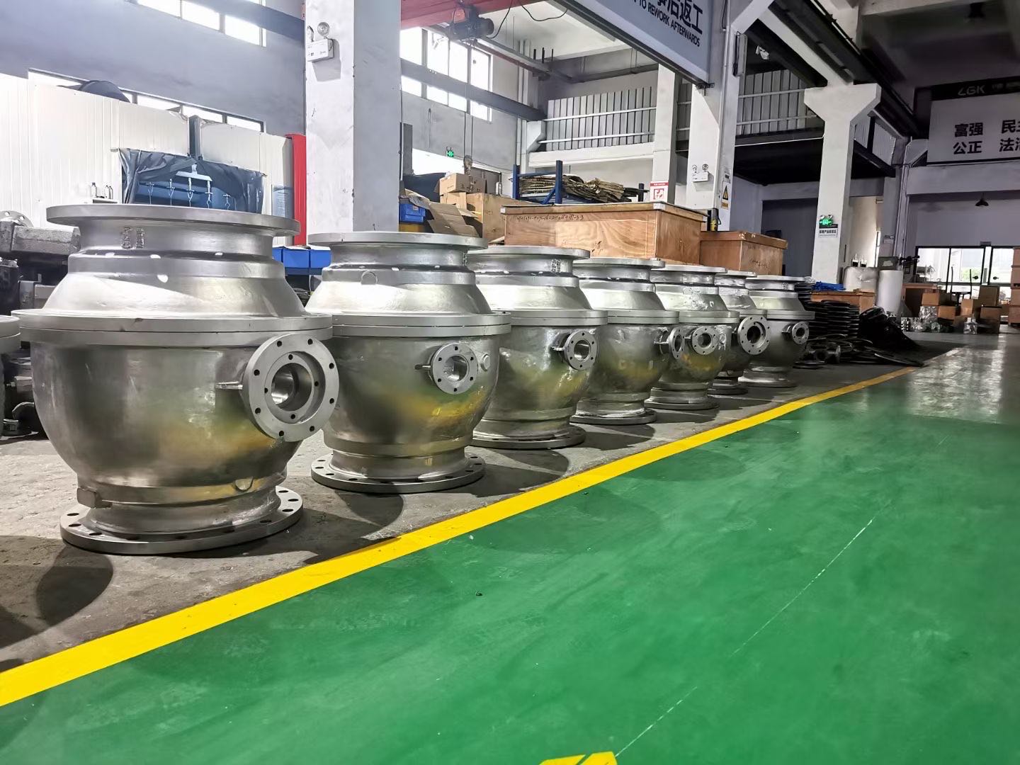 JIS10K, ФИКСИРОВАННЫЙ ШАРОВОЙ КРАН, УСТАНОВЛЕННЫЙ НА ЦАПФЕ