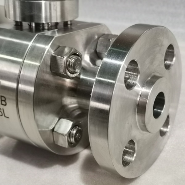 Кованый шаровой клапан из нержавеющей стали F316L 600LB API6D RTJ 2PC