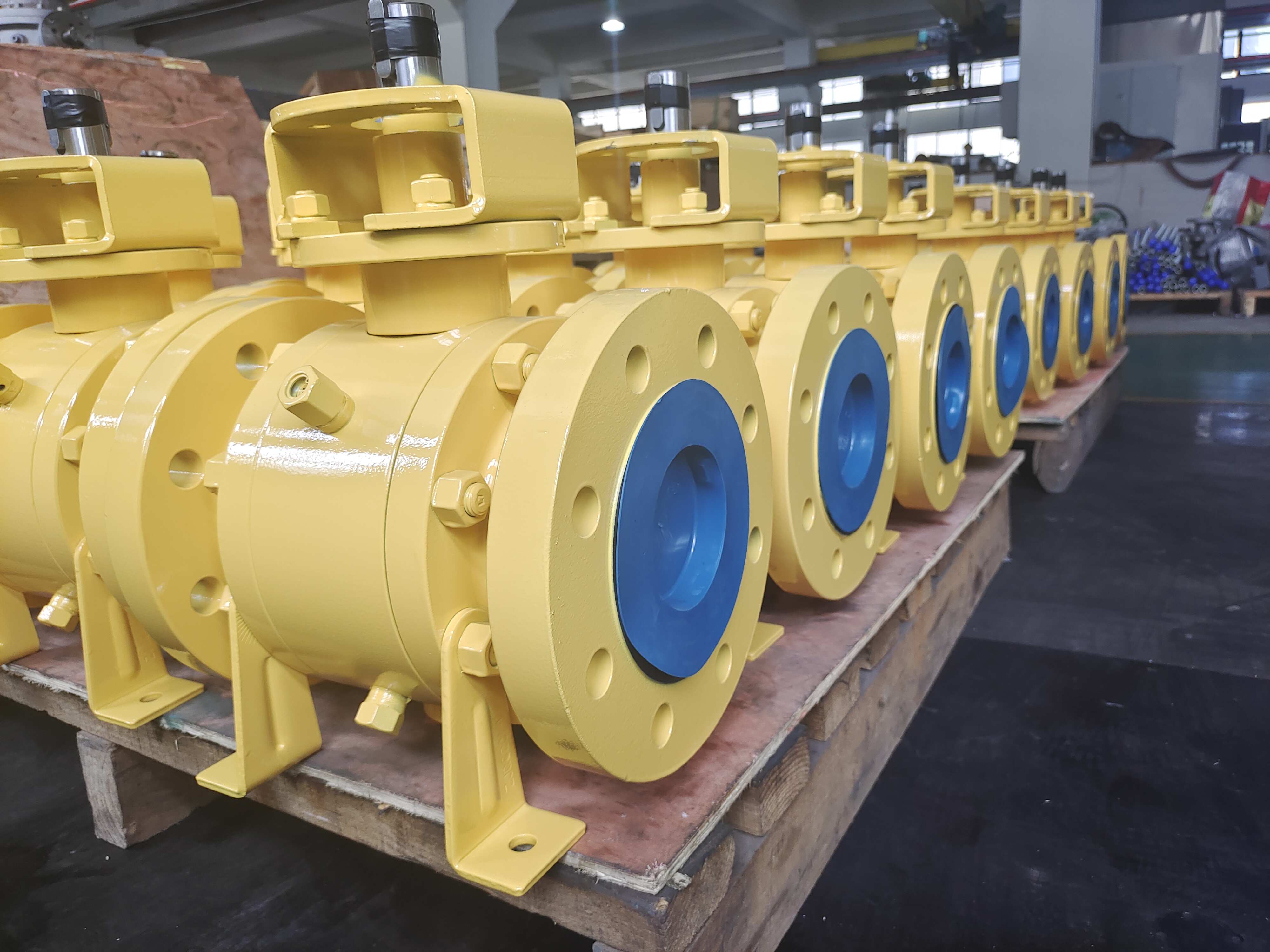 API6D Нержавеющая сталь 3PC Фланцевый шаровой кран с цапфой