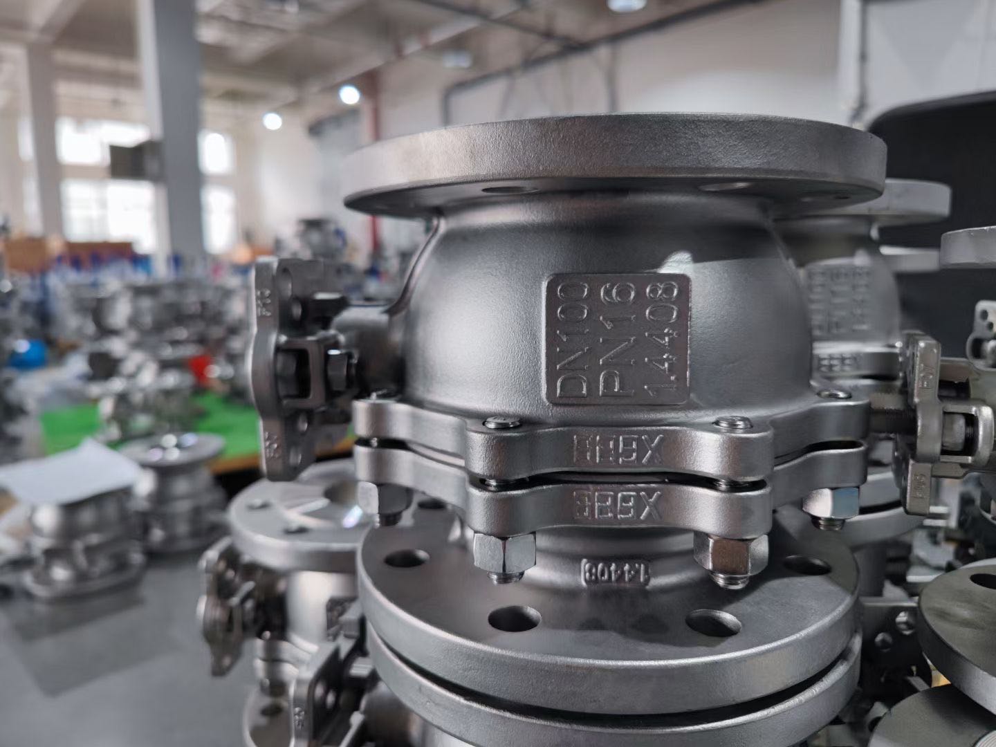 ШАРОВОЙ КРАН ФЛАНЕЦ DIN PN16 PN40